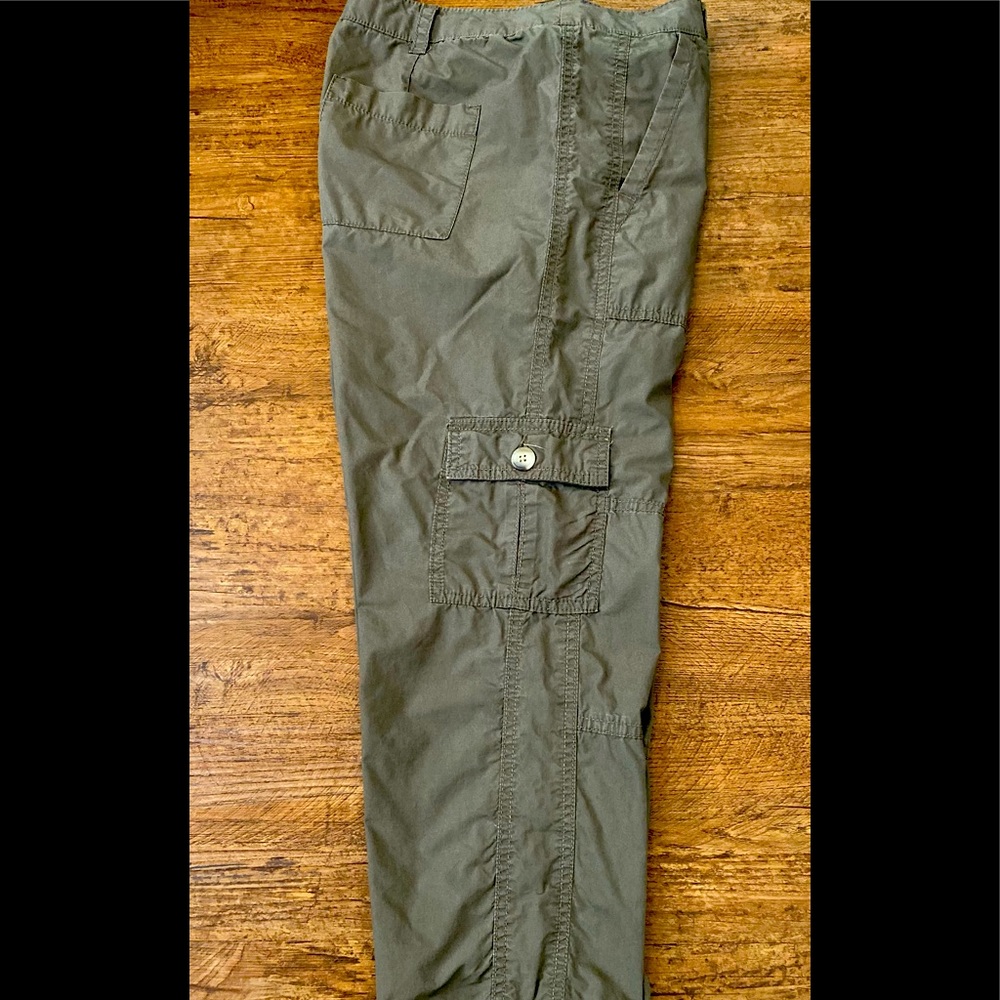 Gap Cargo Pants size 4